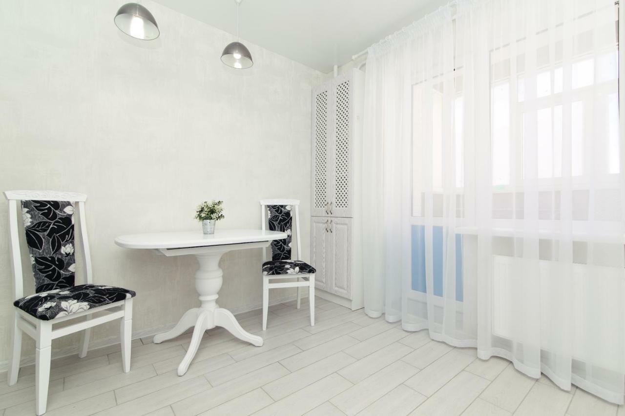 Luxury Apart-Hotel On Kondrateva Street Sumy Luaran gambar